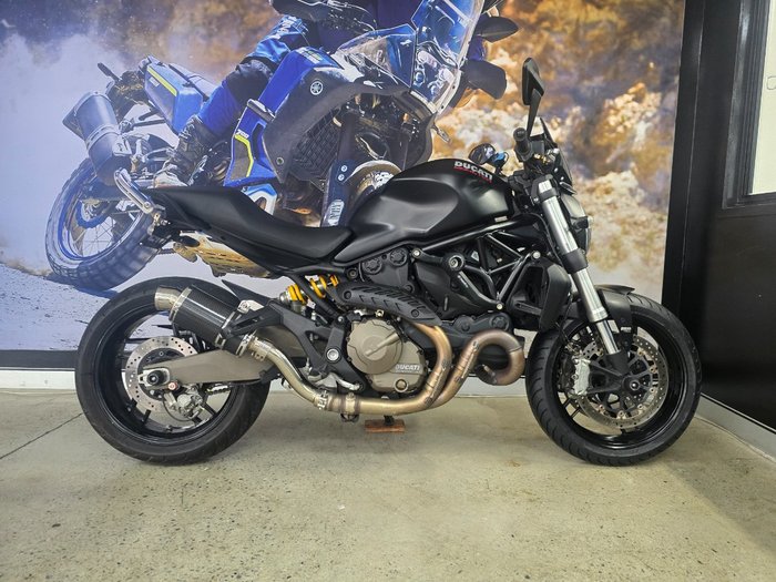 2014 DUCATI MONSTER 821 BLACK