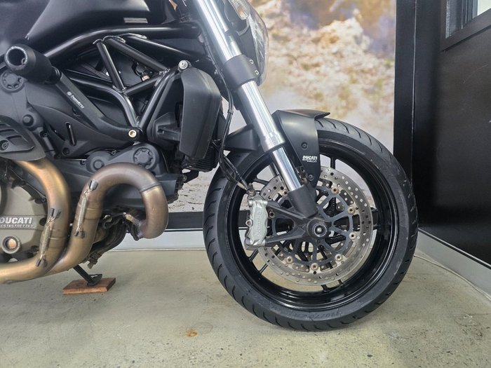 2014 DUCATI MONSTER 821 BLACK