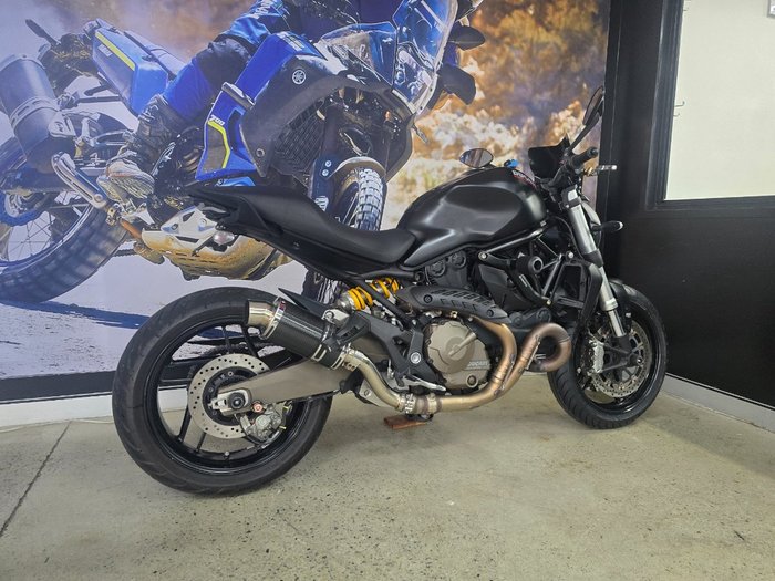2014 DUCATI MONSTER 821 BLACK