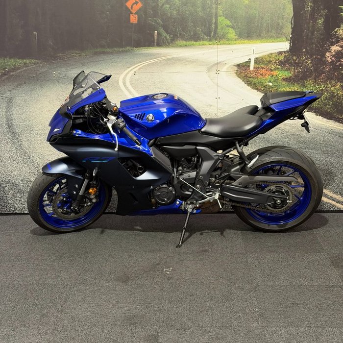 2022 Yamaha YZF-R7LA Blue