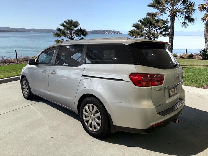 2020 Kia Carnival S