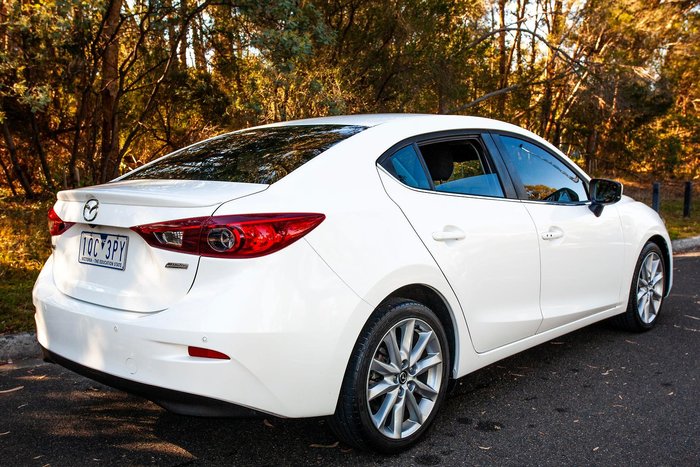 2019 Mazda 3 SP25