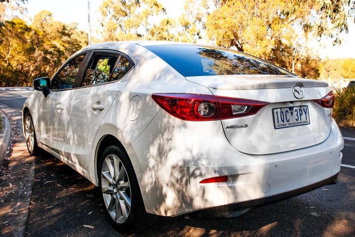 2019 Mazda 3 SP25