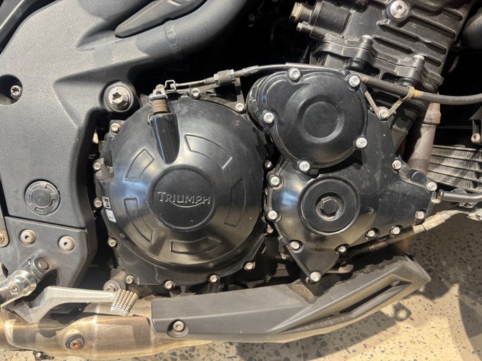 Triumph 2013 TRIUMPH 1050CC TIGER 1050 SE RED