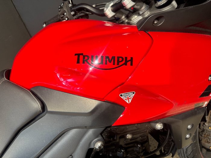 Triumph 2013 TRIUMPH 1050CC TIGER 1050 SE RED