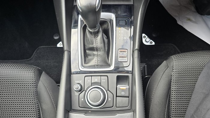 2018 Mazda 3 SP25