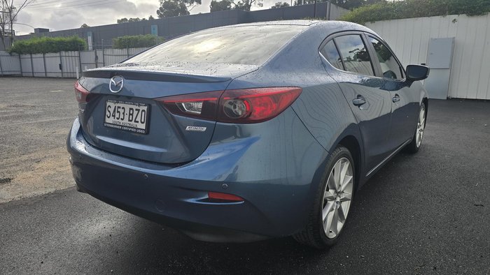 2018 Mazda 3 SP25