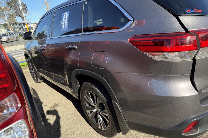 2018 TOYOTA KLUGER GX (4x2)