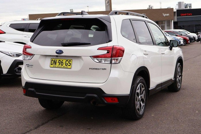 2025 Subaru Forester 2.5i