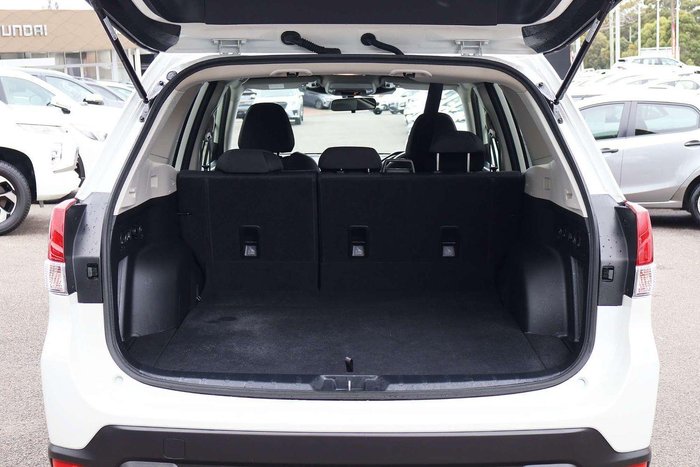 2025 Subaru Forester 2.5i