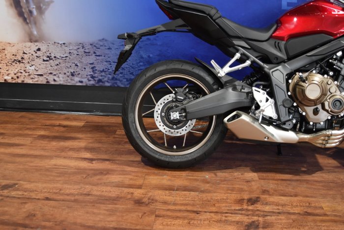 2025 Honda CB650R Red