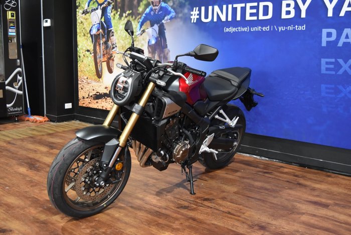 2025 Honda CB650R Red