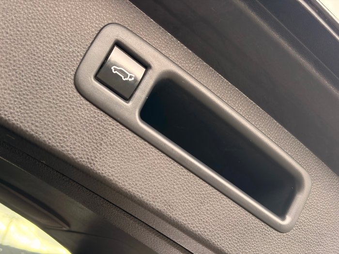 2021 Toyota Kluger Grande