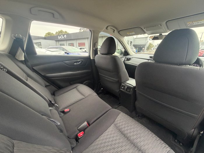 2017 Nissan X-TRAIL ST
