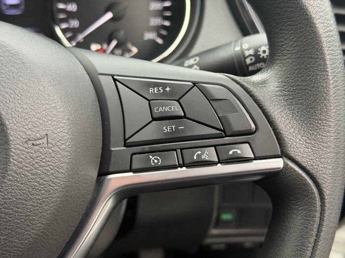 2017 Nissan X-TRAIL ST