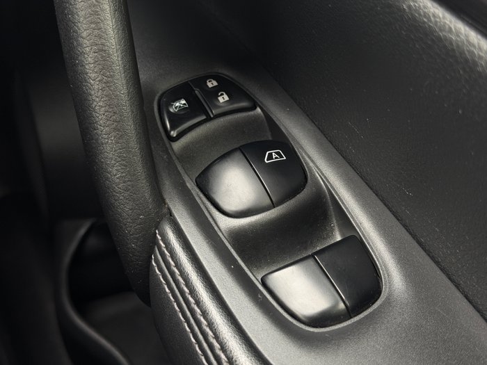 2017 Nissan X-TRAIL ST