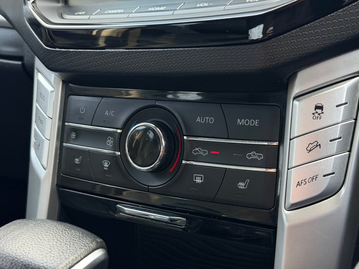 2020 LDV T60 LUXE Mega Tub
