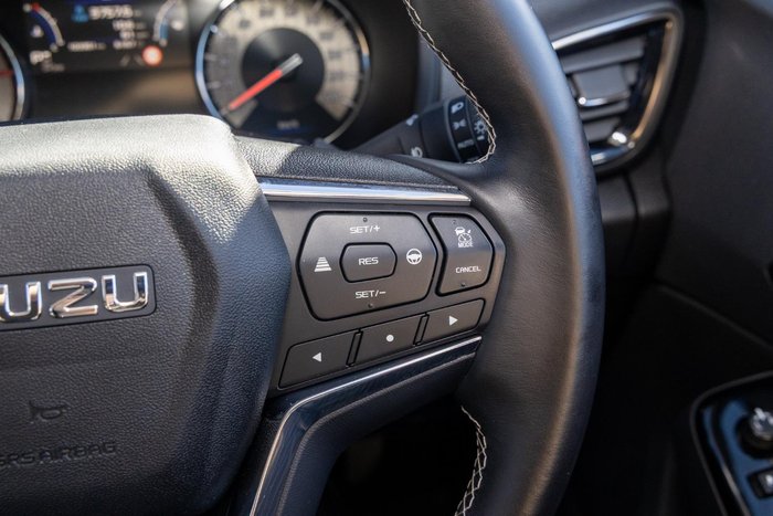 2023 Isuzu MU-X LS-T