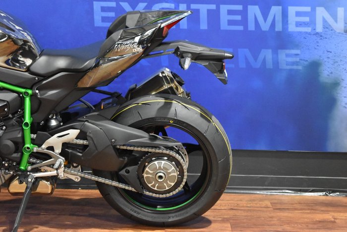 2025 Kawasaki NINJA H2 Green