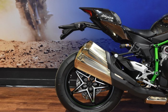 2025 Kawasaki NINJA H2 Green