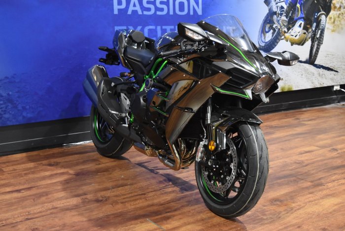 2025 Kawasaki NINJA H2 Green