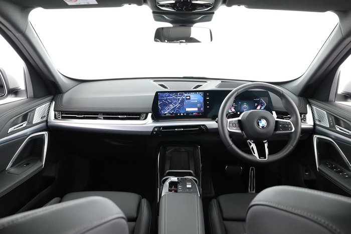 2025 BMW X1 xDrive20i M Sport