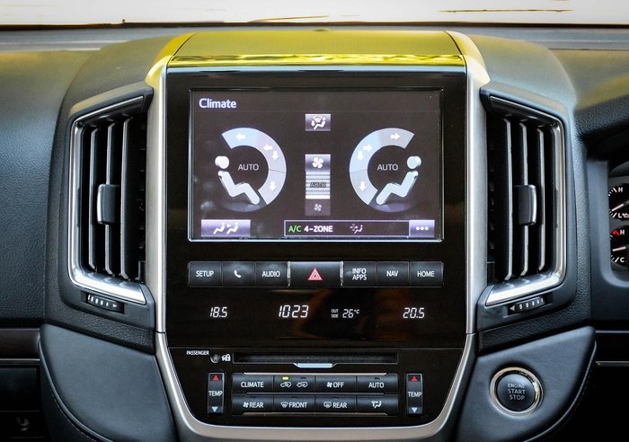 2019 Toyota Landcruiser VX
