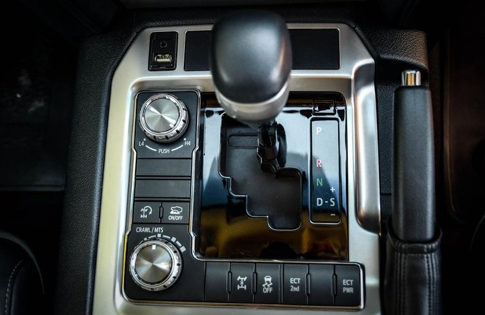 2019 Toyota Landcruiser VX