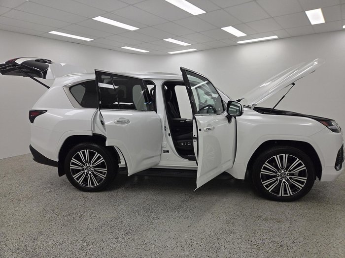 2025 Lexus LX 500d Sports Luxury FJA310R 4X4 Dual Range Sonic Quartz