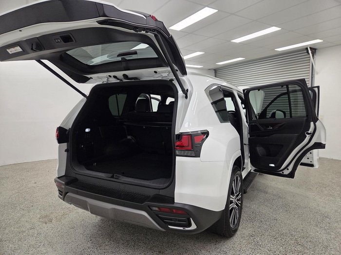 2025 Lexus LX 500d Sports Luxury FJA310R 4X4 Dual Range Sonic Quartz