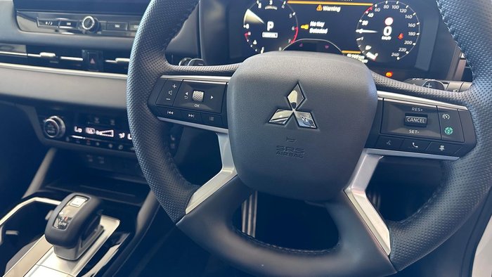 2026 Mitsubishi Outlander Exceed
