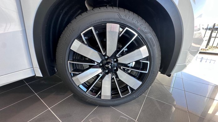 2026 Mitsubishi Outlander Exceed