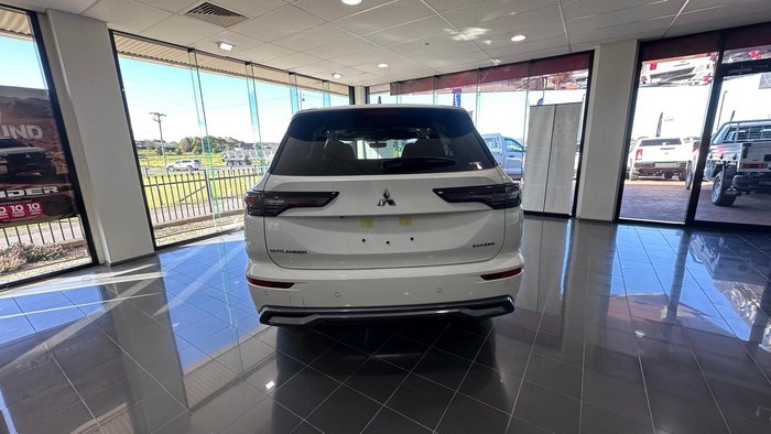 2026 Mitsubishi Outlander Exceed
