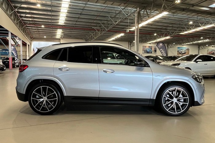 2025 Mercedes-Benz GLA-Class GLA35 AMG