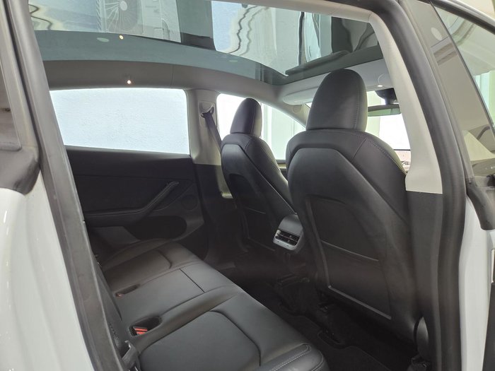 2023 Tesla Model Y Rear-Wheel Drive