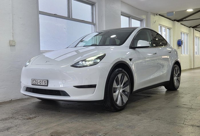 2023 Tesla Model Y Rear-Wheel Drive