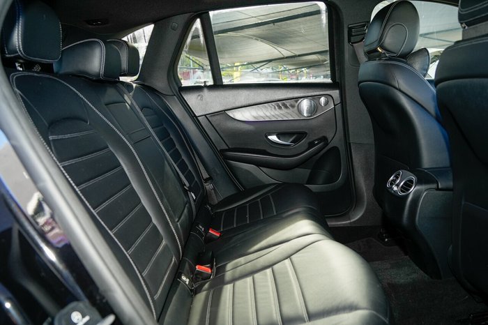2019 Mercedes-Benz GLC-Class GLC300