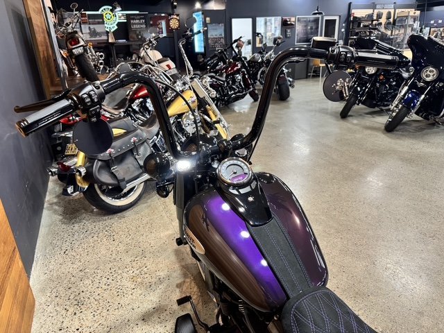 2023 HARLEY-DAVIDSON FLHCS HERITAGE CLASSIC 114
