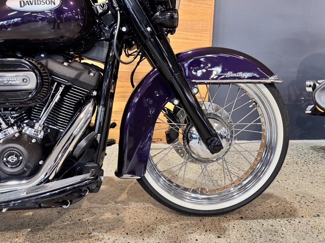 2023 HARLEY-DAVIDSON FLHCS HERITAGE CLASSIC 114