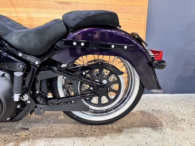 2023 HARLEY-DAVIDSON FLHCS HERITAGE CLASSIC 114