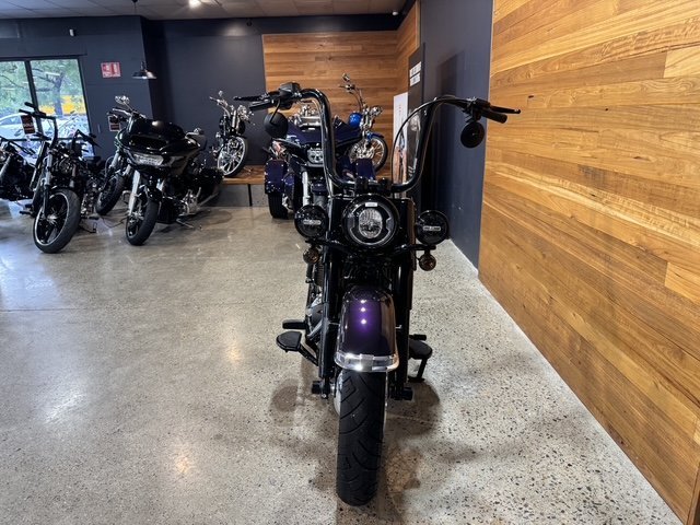 2023 HARLEY-DAVIDSON FLHCS HERITAGE CLASSIC 114