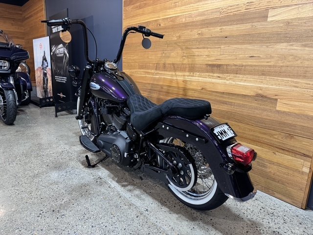 2023 HARLEY-DAVIDSON FLHCS HERITAGE CLASSIC 114