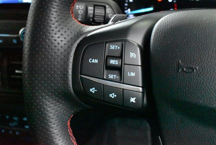 2020 Ford Focus ST-Line