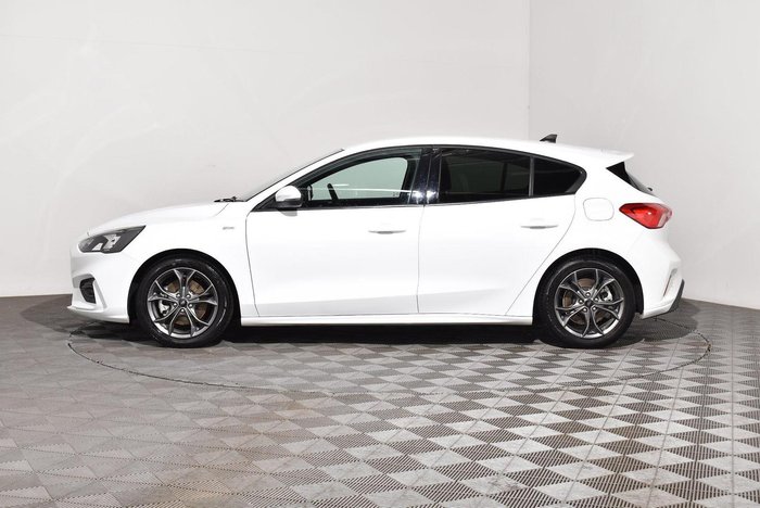 2020 Ford Focus ST-Line