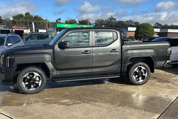 2025 Kia Tasman SX+