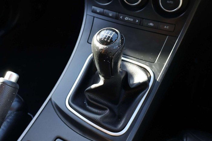2013 Mazda 3 SP25
