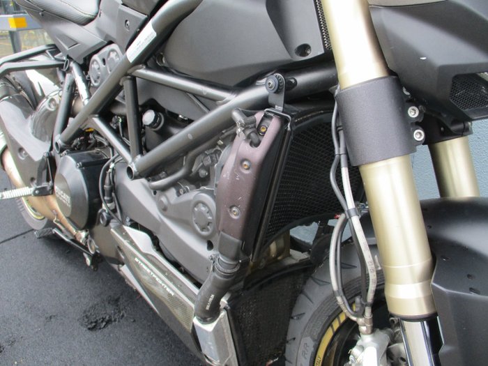 2012 DUCATI STREETFIGHTER 848 Black