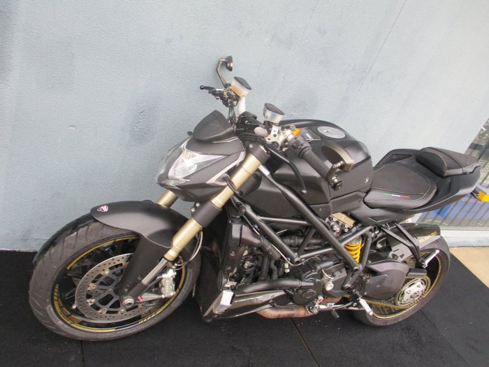 2012 DUCATI STREETFIGHTER 848 Black