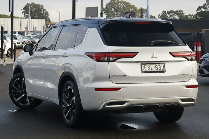 2022 Mitsubishi Outlander Exceed Tourer
