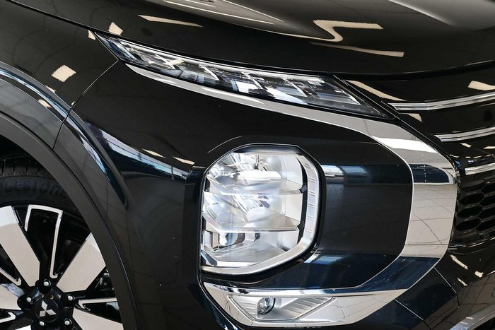 2025 Mitsubishi Outlander Exceed Tourer